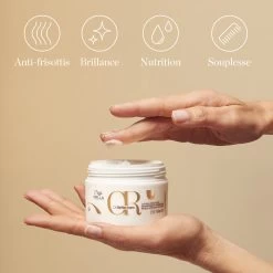 Masque Lumière Oil Reflections Wella 150ml -Magasin de cheveux 116.31 3 48964.1694178722