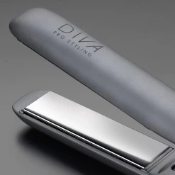 Lisseur Precious Metals Touch Titanium Diva -Magasin de cheveux metalsss 78652.1684847662